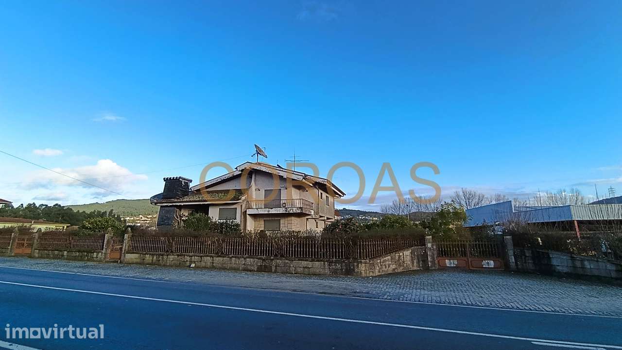 MORADIA + TERRENO - 3.787 M2 - Grande imagem: 2/12