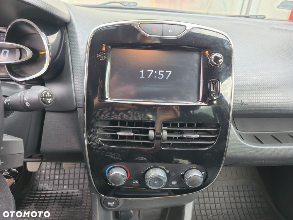 Renault Clio 0.9 TCe Limited - 10