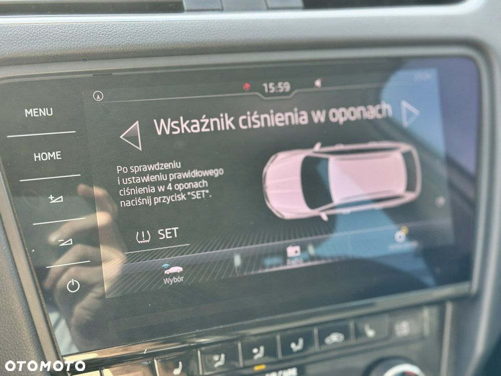 Skoda Octavia Combi 2.0 TDI 4x4 DSG Scout - 24