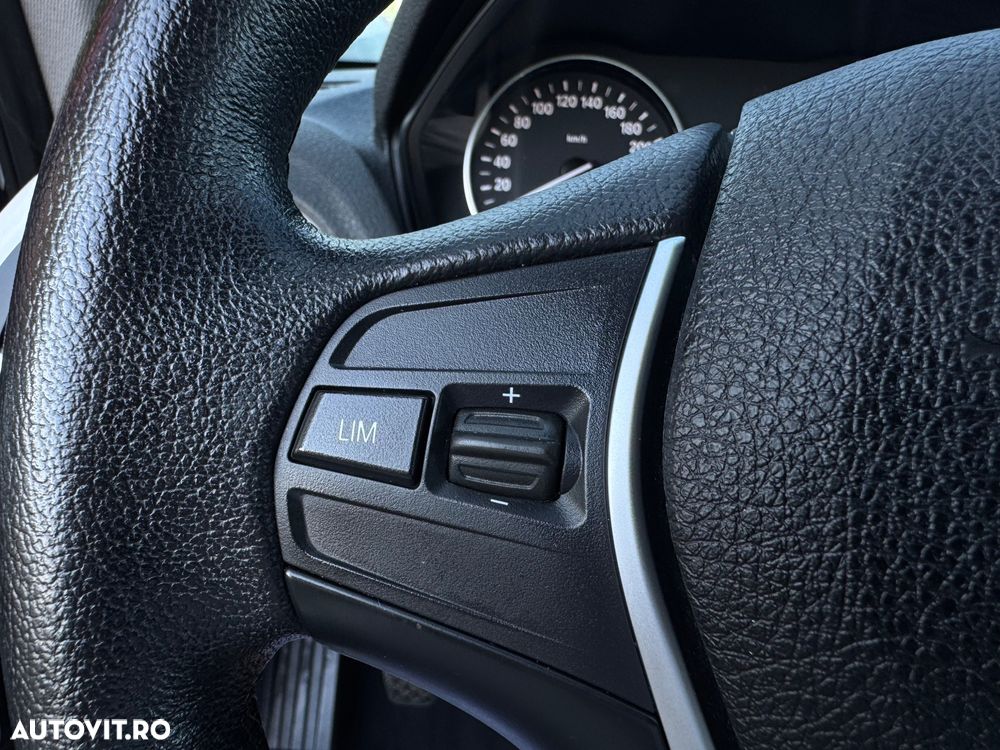 BMW Seria 1 116i - 17