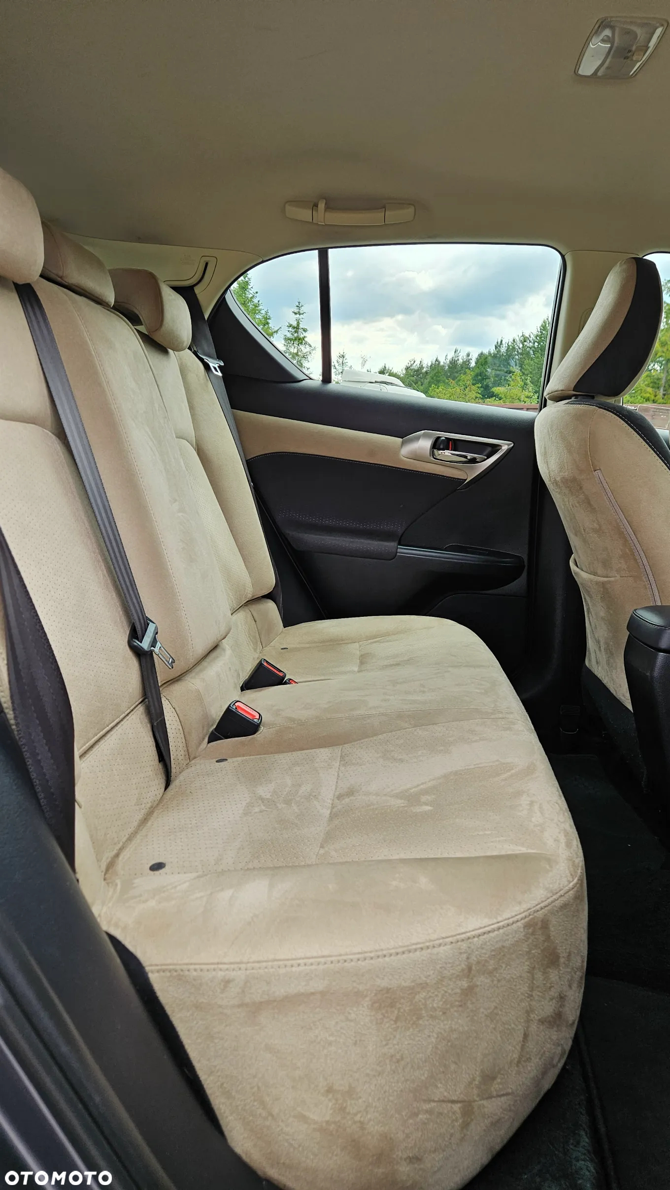 Lexus CT 200h Prestige - 32