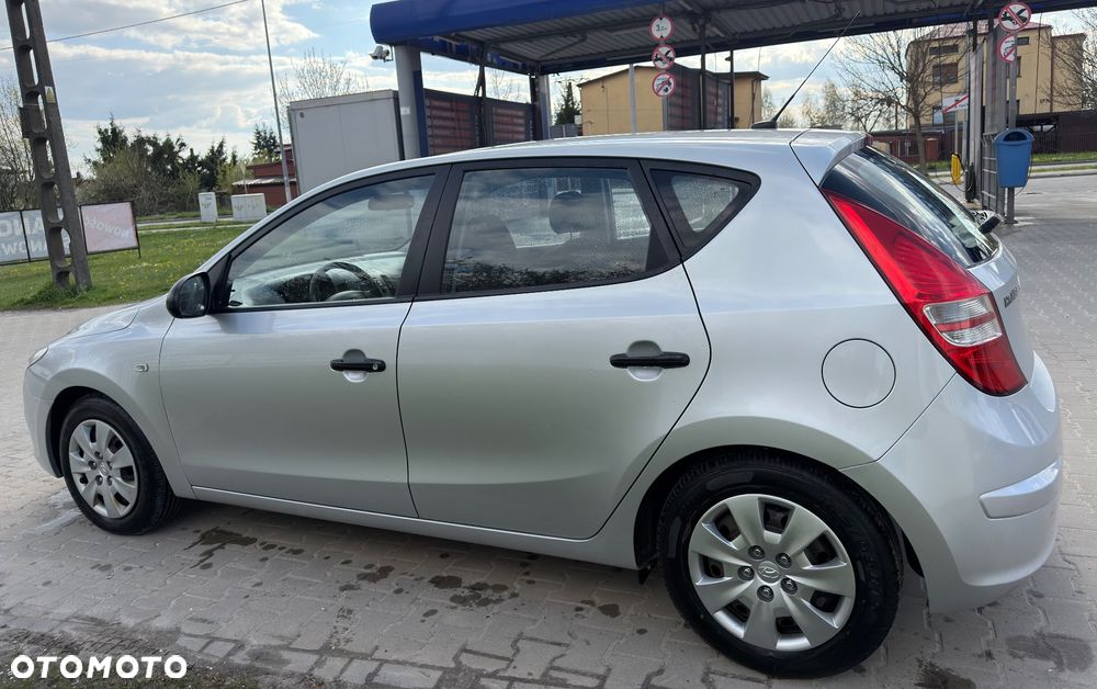 Hyundai i30 1.6 CRDi Base - 8