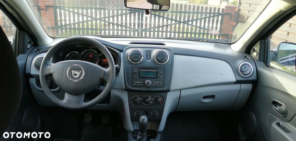 Dacia Logan 1.2 16V Ambiance - 12