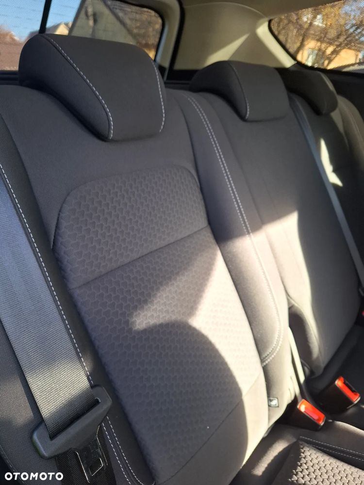 Ford Kuga 2.0 TDCi 2x4 Cool & Connect - 23
