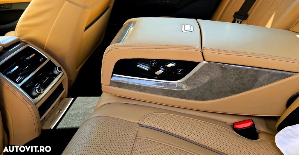BMW Seria 7 740d xDrive - 7