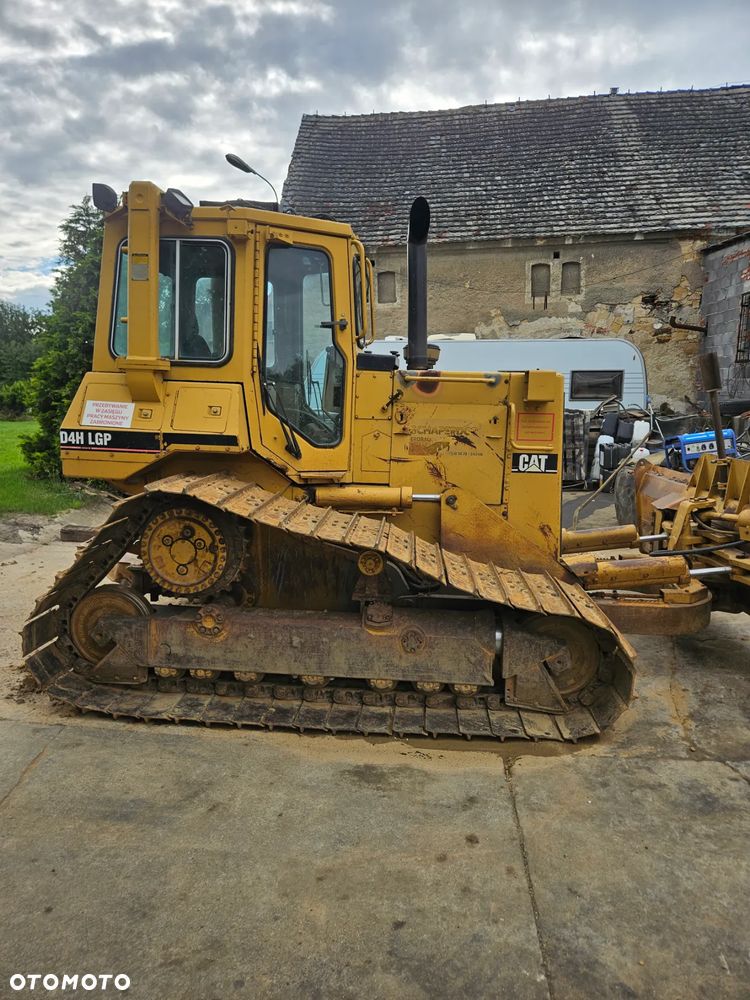 Caterpillar D4 CAT - 2