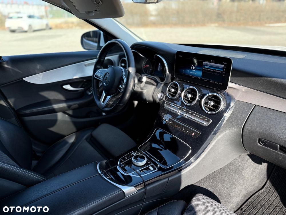 Mercedes-Benz Klasa C 200 d 9G-TRONIC Avantgarde - 10