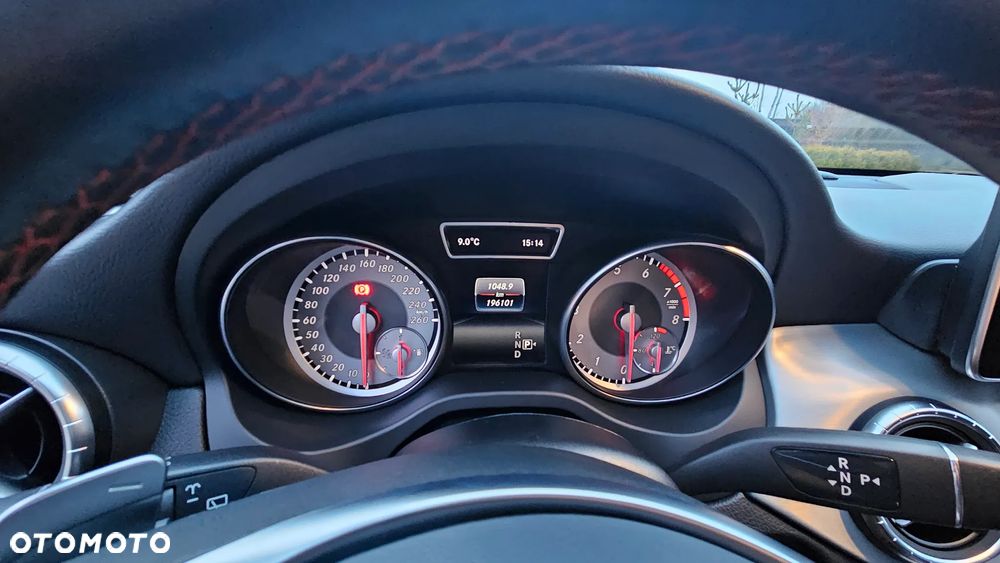 Mercedes-Benz CLA 200 7G-DCT AMG Line - 9