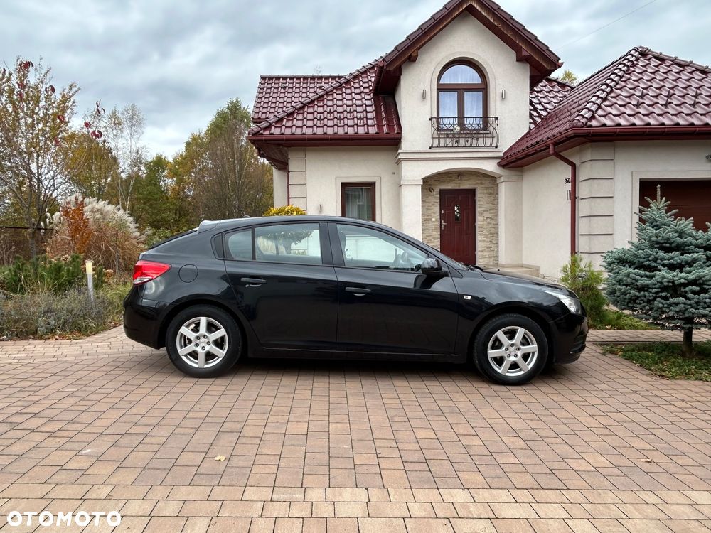 Chevrolet Cruze 1.6 LS+ - 7