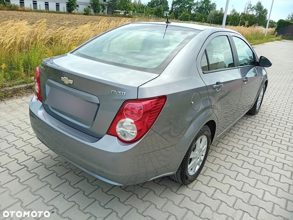 Chevrolet Aveo 1.2 LT+ - 4