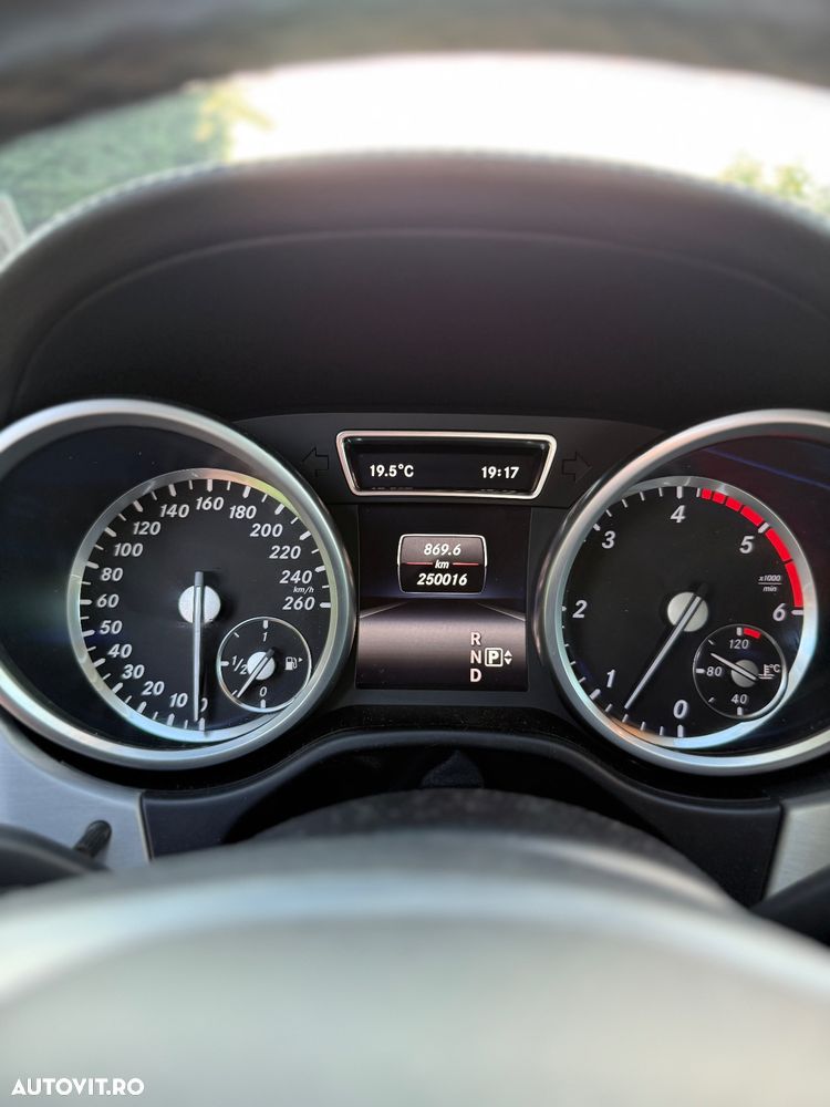 Mercedes-Benz GL 350 4MATIC BlueTec Aut. - 11