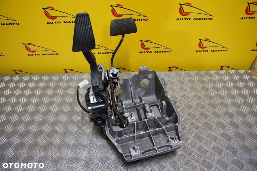 DODGE RAM 2500 3500 2019 - Pedał Gaz Hamulec Komplet USA - 8