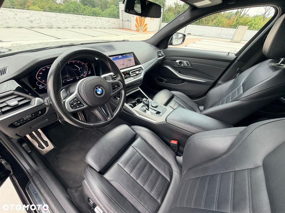 BMW Seria 3 320d xDrive M Sport - 20