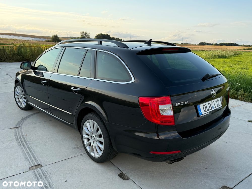 Skoda Superb 2.0 TDI Green tec DSG Elegance - 5