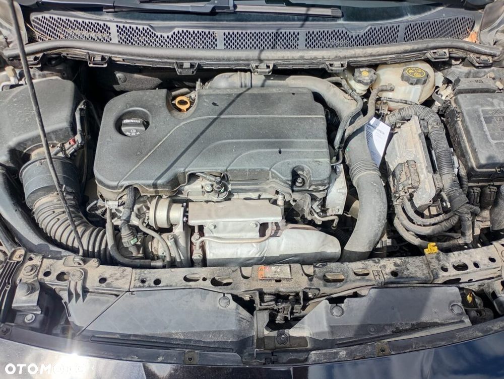 Opel Astra 1.4 Turbo Active - 22