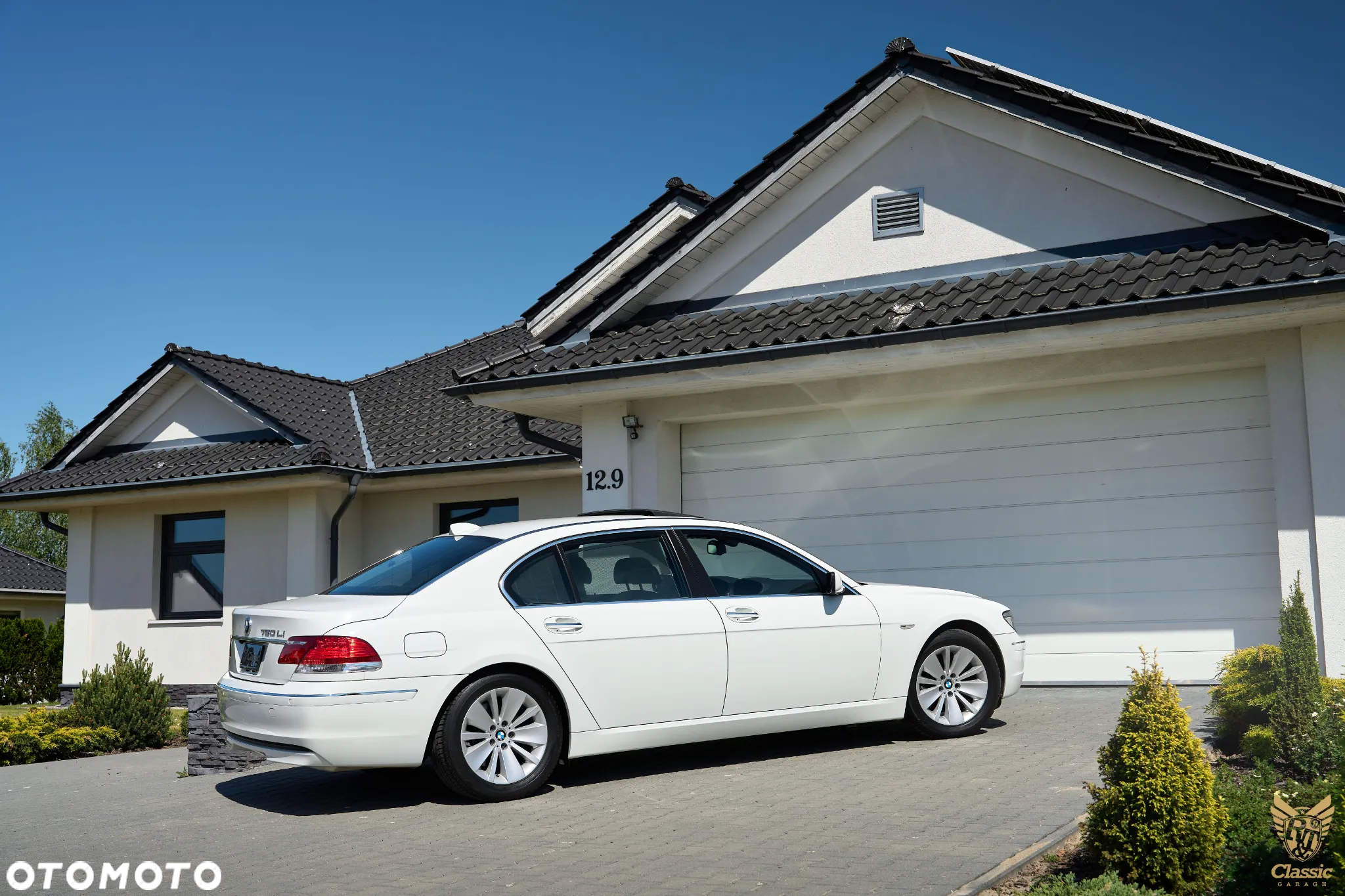 BMW Seria 7 750i L - 15