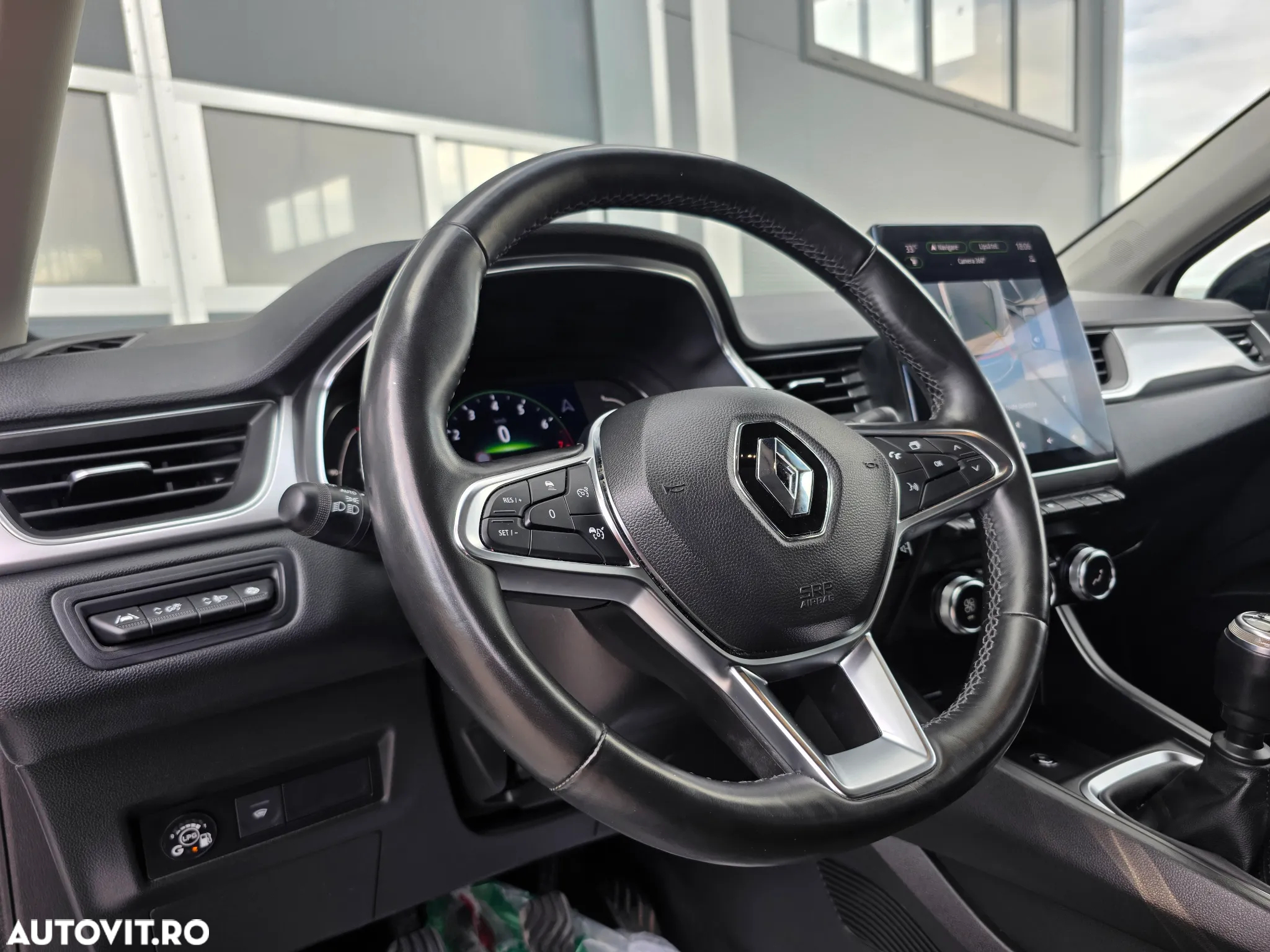 Renault Captur TCe 100 GPL Intens - 25