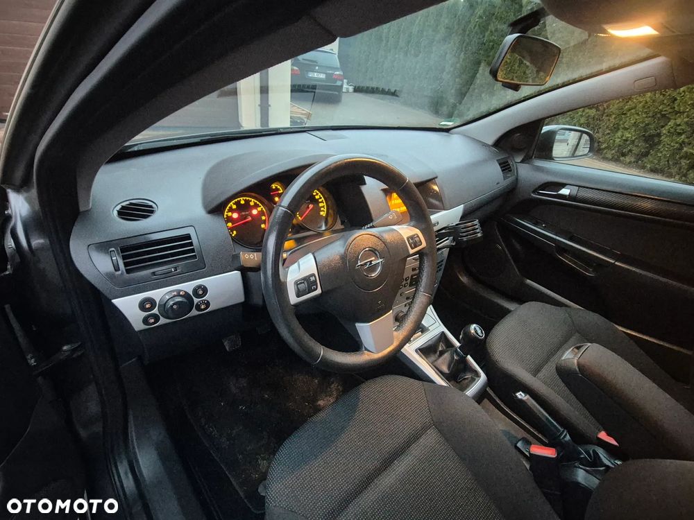 Opel Astra 1.6 Selection 110 Jahre - 22