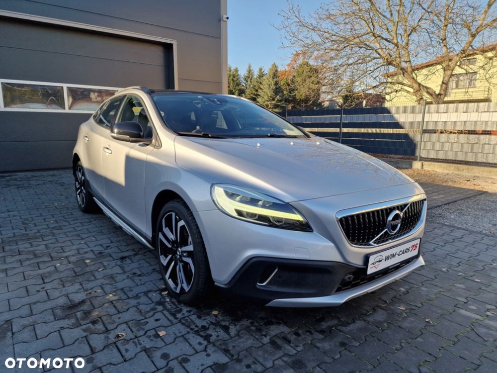 Volvo V40 Cross Country 2019 photo 4