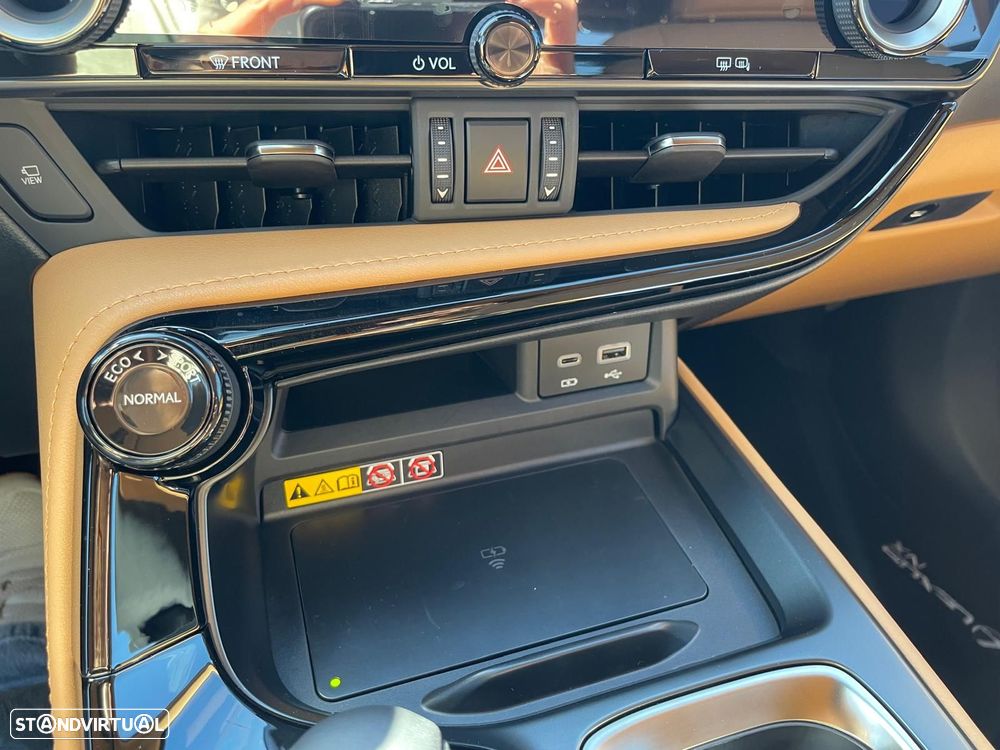 Lexus NX 450h+ Executive Plus - 12