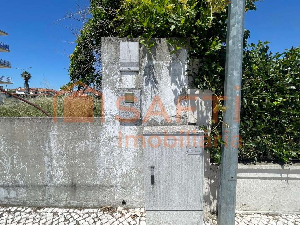 Terreno urbano para construção no centro do Entroncamento, Santarém - Grande imagem: 3/30