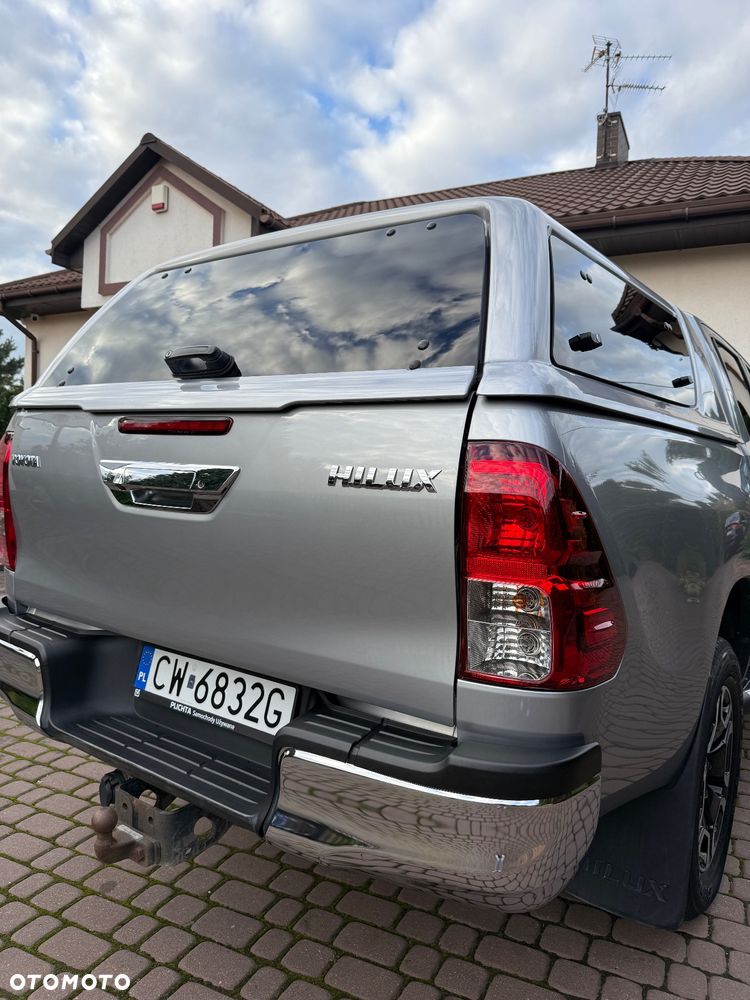 Toyota Hilux 2.4 D-4D Double Cab DLX 4x4 - 5