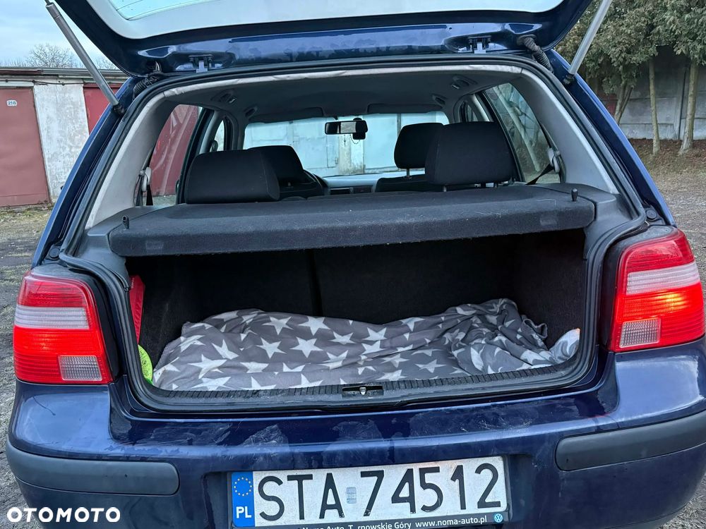 Volkswagen Golf - 4