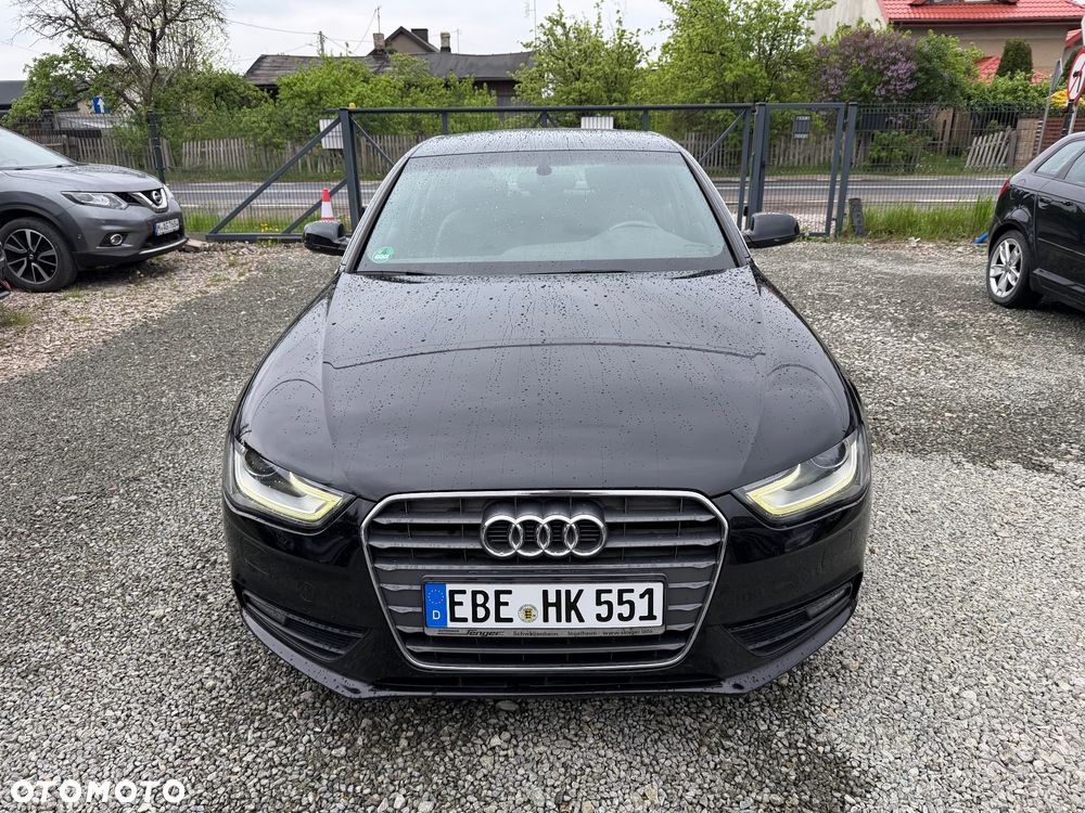 Audi A4 Limousine 2.0 TDI DPF Attraction - 2
