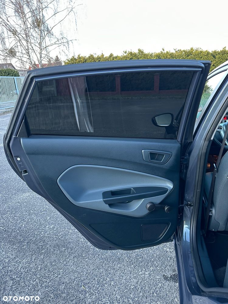 Ford Fiesta 1.25 Viva - 36