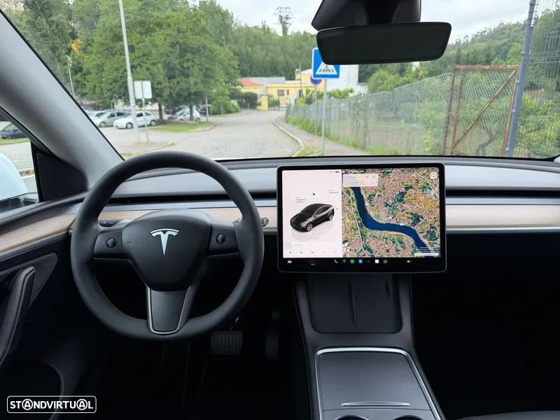 Tesla Model Y Tração Traseira - 18