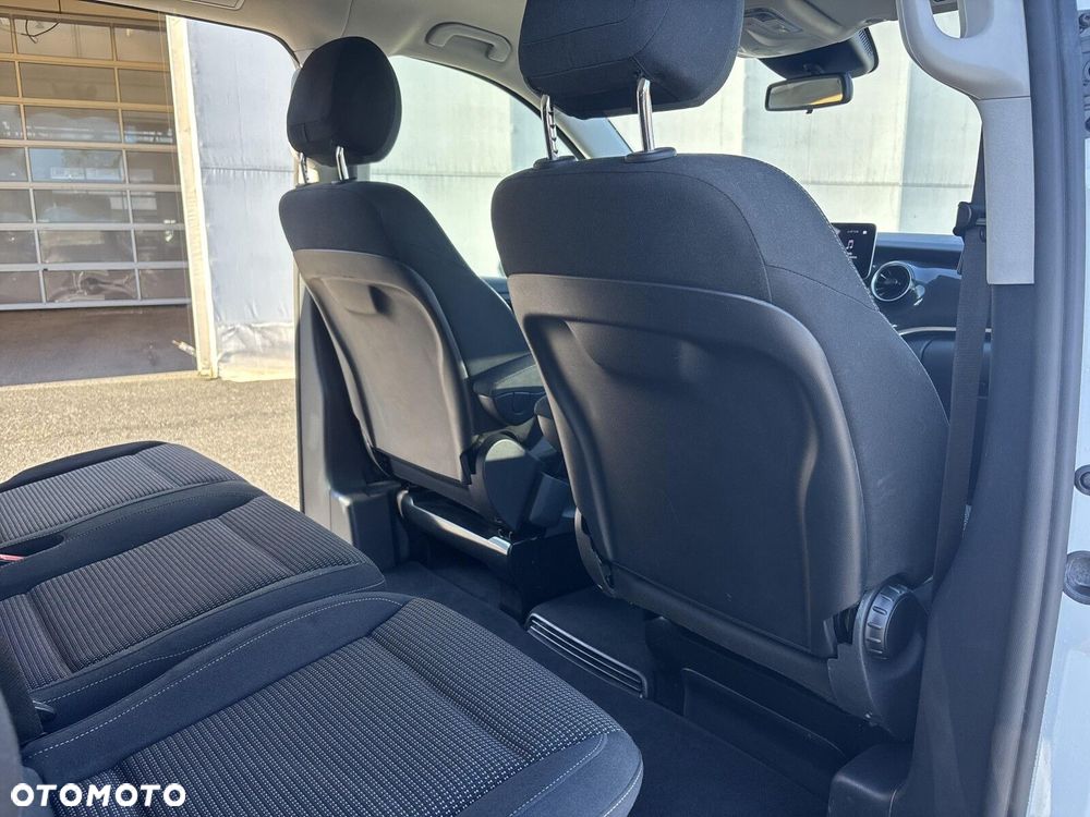 Mercedes-Benz Klasa V - 22