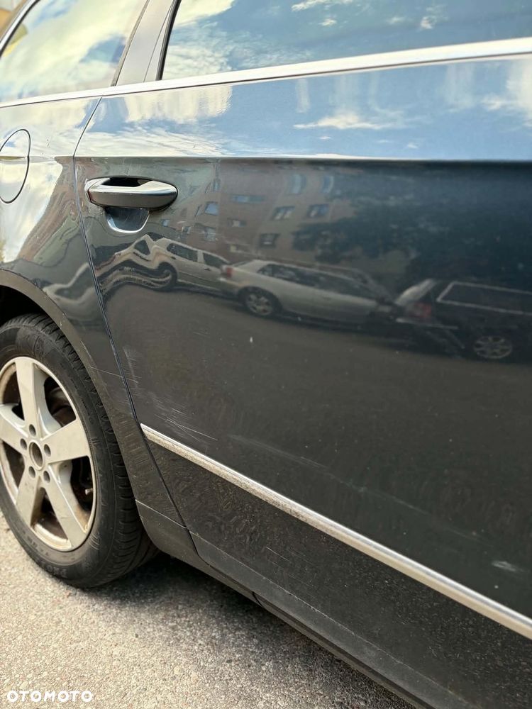 Volkswagen Passat 1.9 TDI Comfortline - 14