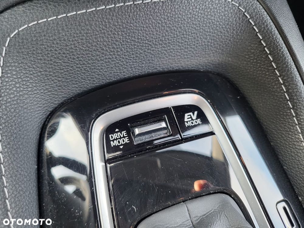 Toyota Corolla 1.8 Hybrid GPF Executive - 37