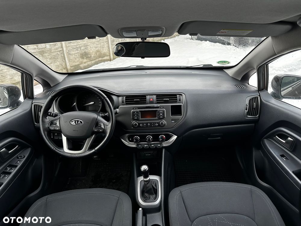 Kia Rio - 7