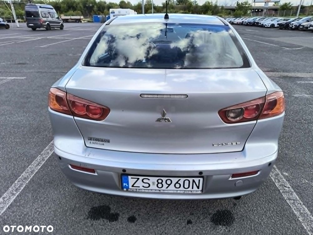 Mitsubishi Lancer 1.8 Invite - 2