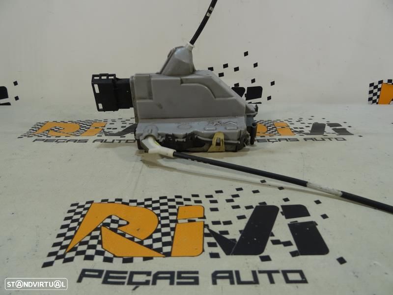 Fecho Da Porta Trás Esquerda Peugeot 508 I (8D_)  006 262 / 006262 / A - 1