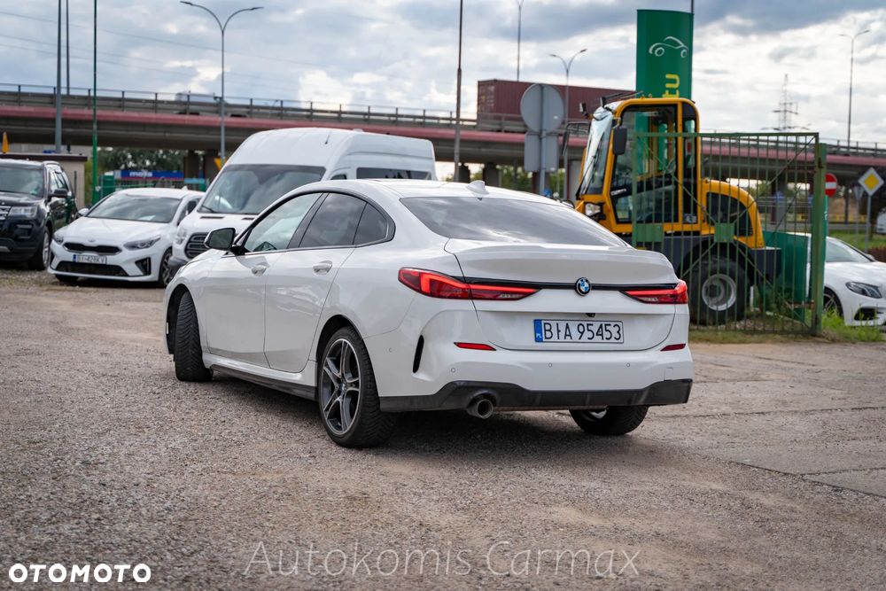 BMW Seria 2 218i - 11