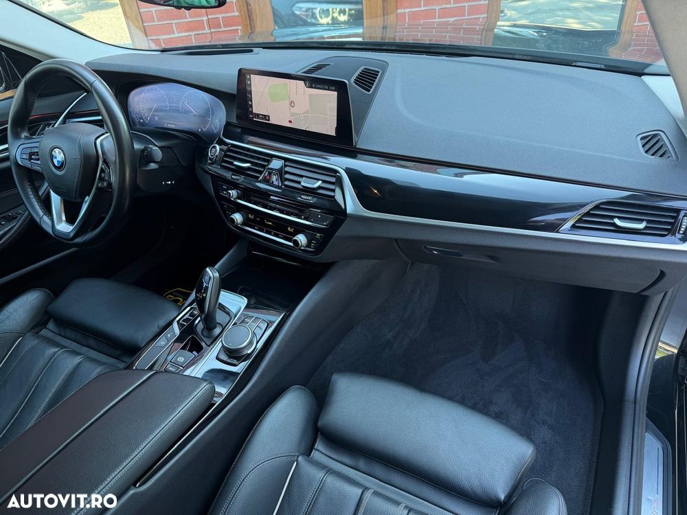 BMW Seria 5 520d AT - 9