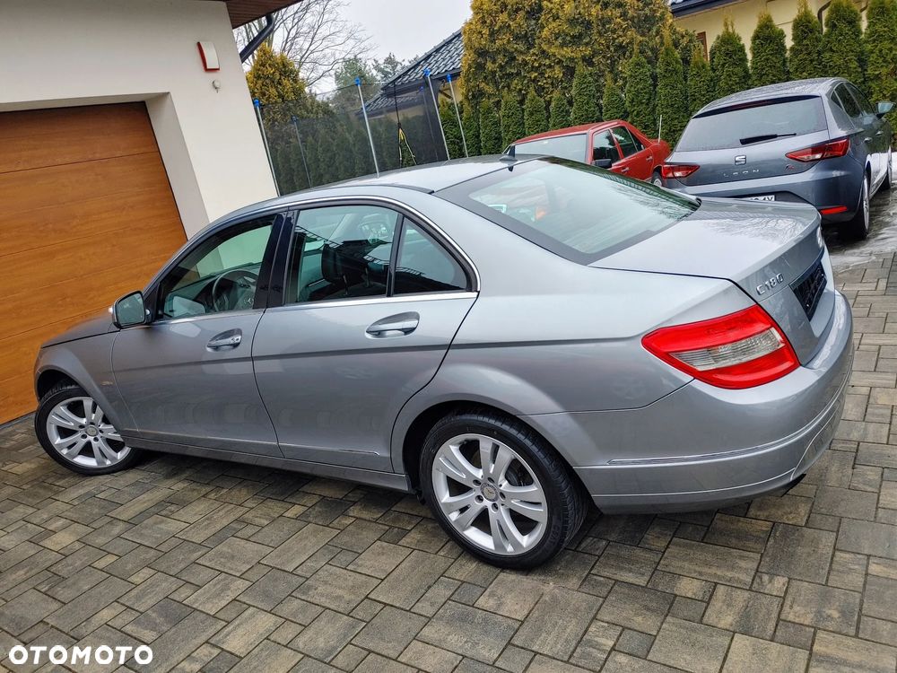 Mercedes-Benz Klasa C 180 Kompressor Avantgarde - 24