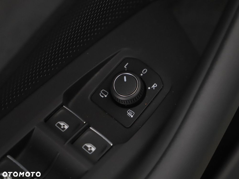 Volkswagen Passat - 24