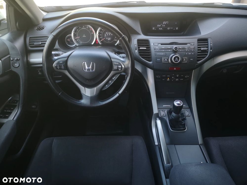 Honda Accord 2.0 Lifestyle - 13
