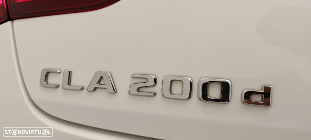 Mercedes-Benz CLA 200 d Shooting Brake AMG Line Aut. - 31