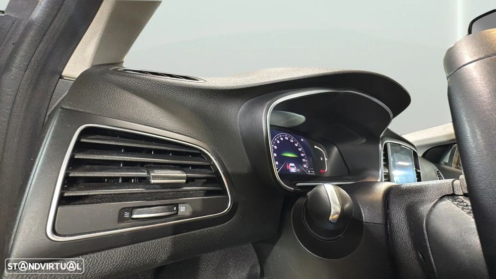 Renault Mégane Sport Tourer - 11