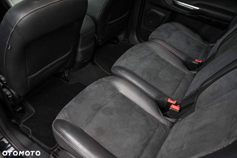 Ford S-Max - 28