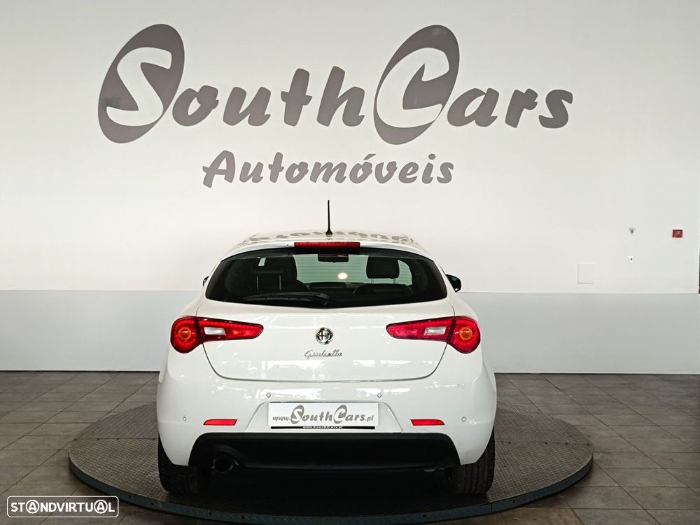Alfa Romeo Giulietta 1.6 JTDM Distinctive - 6