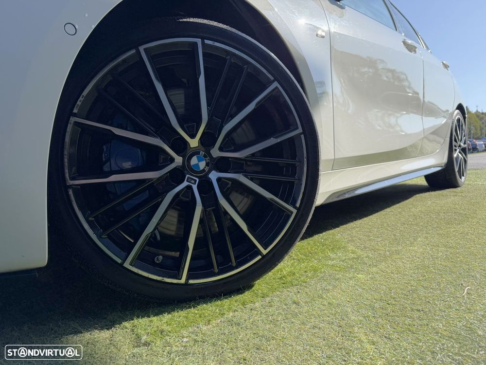 BMW M135i xDrive - 4