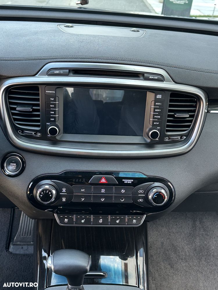 Kia Sorento - 12
