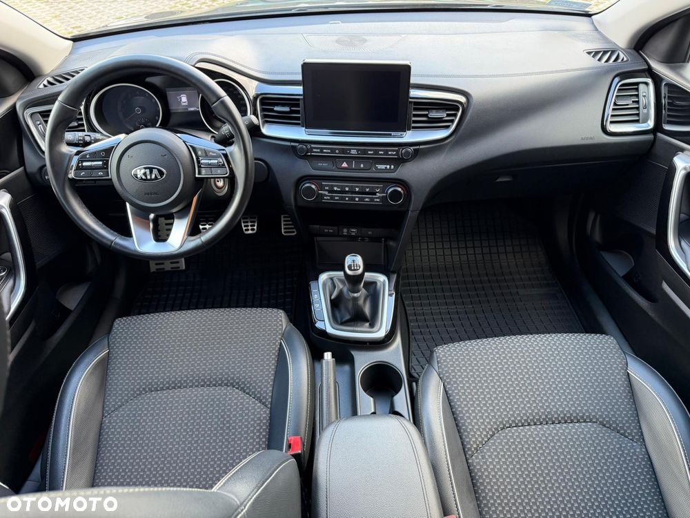 Kia Ceed 1.4 T-GDI L Business Line - 9