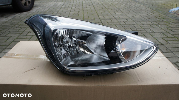 PRZEDNIA PRAWA LAMPA HYUNDAI i10 I10 II