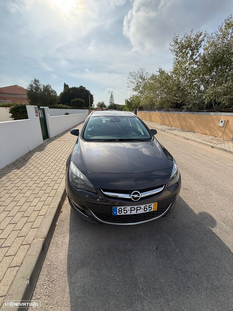 Opel Astra Sports Tourer - 8